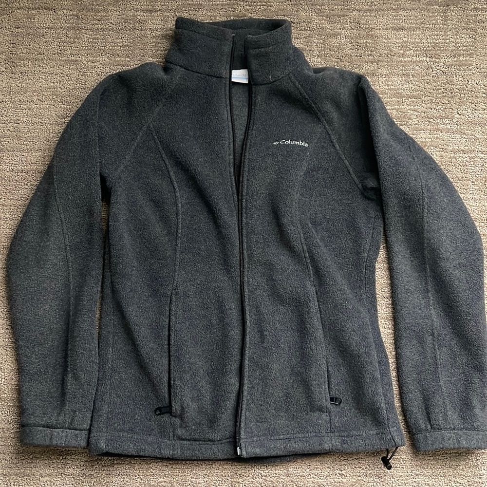 Columbia women’s size S grey zip up fleece